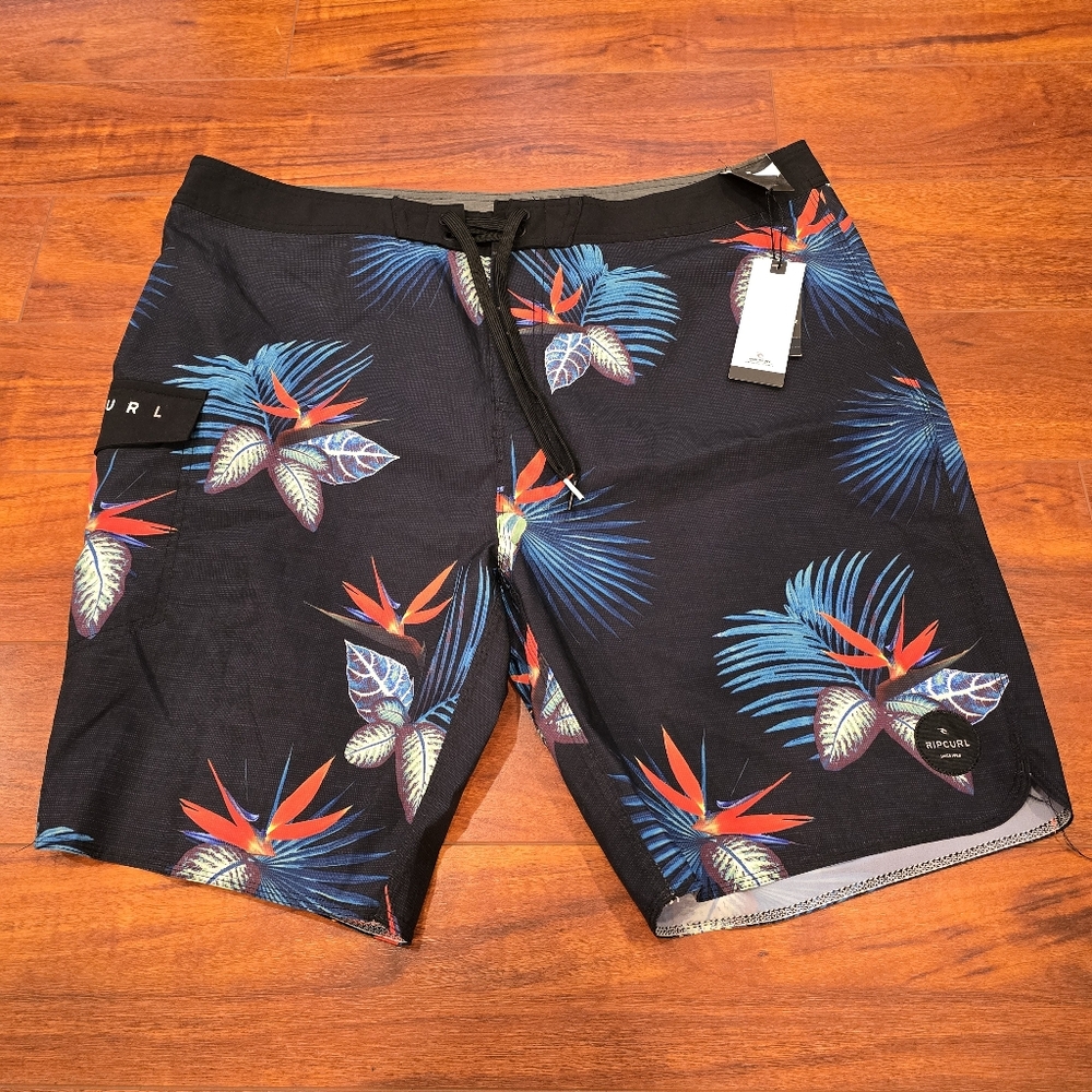 Rip Curl Men's Floral Board Shorts Size 38